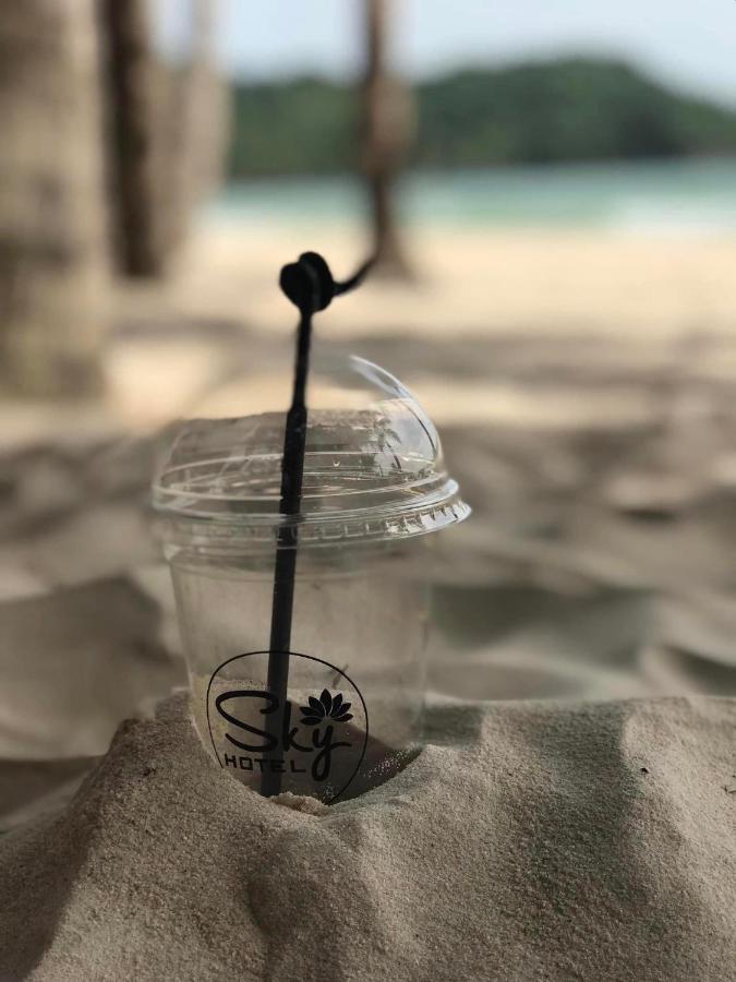 Sky Hotel Phu Quoc Exterior foto